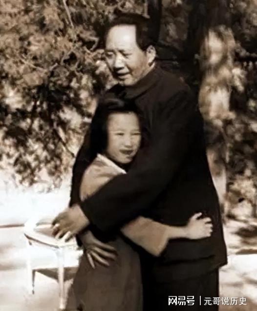 MK体育-1972年李讷怀孕，因晚上睡不着想喝安眠药，江青拒绝：用量太大了